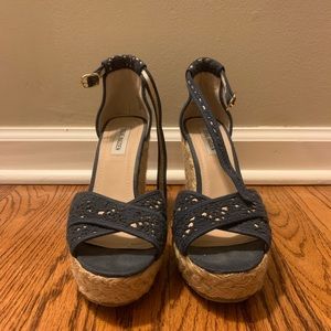 Steve Madden Marrvil Wedges blue size 9